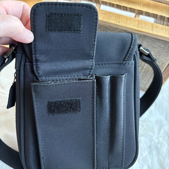 Amanda Smith Black Travel Wallet/Organizer Crossbody Bag/Purse - Picture 5 of 16